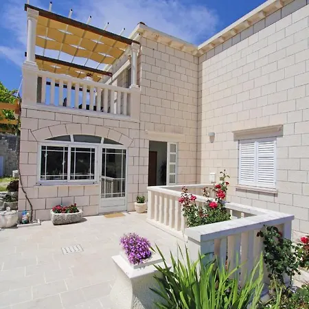 Apartmán Nine Slano